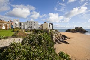 tenby looking to island november 2012 sm.jpg